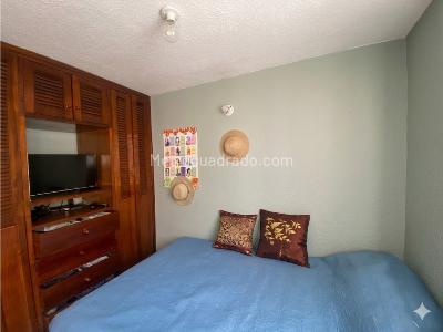 Apartamento de 3 alcobas en venta en La Francia, Bogotá, 74 m² · foto 9 de 12