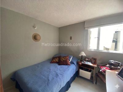 Apartamento de 3 alcobas en venta en La Francia, Bogotá, 74 m² · foto 11 de 12