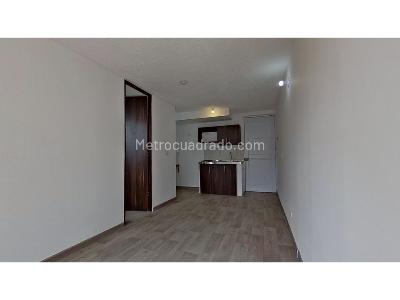 Apartamento de 1 alcoba en venta en El Vergel, Bogotá, 29 m² · foto 2 de 9