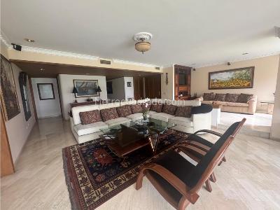 Apartamento de 3 alcobas en venta en Normandia, Cali, 280 m² · foto 12 de 20