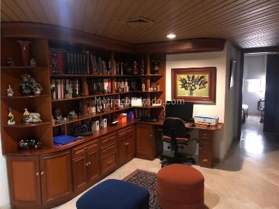 Apartamento de 3 alcobas en venta en Normandia, Cali, 280 m² · foto 17 de 20