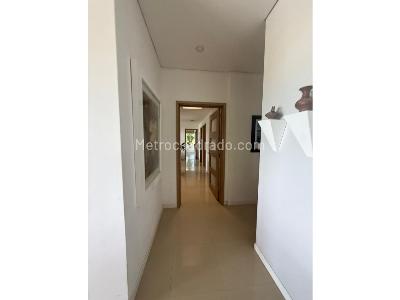 Casa de 3 alcobas en venta en Altos De Ciudad Jardin, Cali, 390 m² · foto 8 de 20