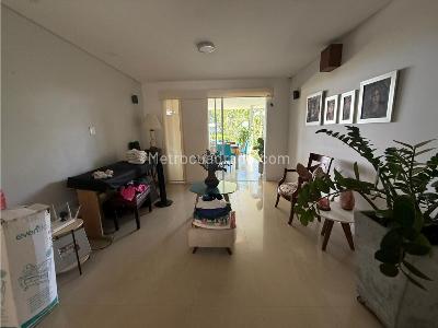 Casa de 3 alcobas en venta en Altos De Ciudad Jardin, Cali, 390 m² · foto 16 de 20