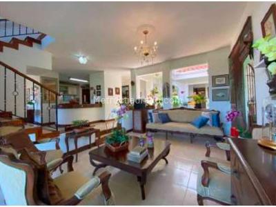 Casa de 5 alcobas en venta en Pance, Cali, 460 m² · foto 2 de 20