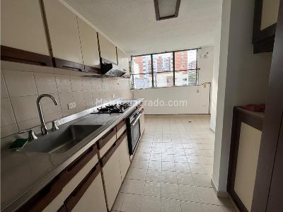 Apartamento de 3 alcobas en venta en Ciudad Jardin, Cali, 120 m² · foto 13 de 20