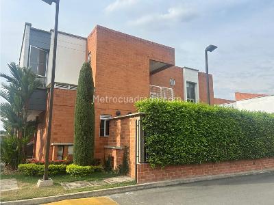 Casa de 4 alcobas en venta en Pance, Cali, 265 m² · foto 2 de 20
