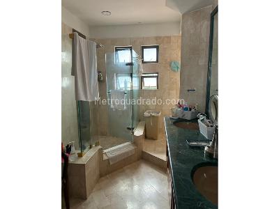Apartamento de 3 alcobas en venta en Normandia, Cali, 240 m² · foto 6 de 9