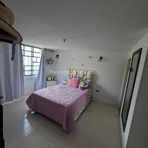 Casa de 5 alcobas en venta en Albania, Bucaramanga, 320 m² · foto 11 de 19
