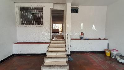 Casa de 4 alcobas en venta en Molinos Altos, Floridablanca, 260 m² · foto 2 de 20