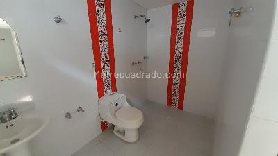 Casa de 4 alcobas en venta en Molinos Altos, Floridablanca, 260 m² · foto 9 de 20