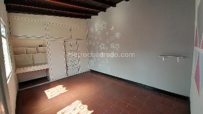 Casa de 4 alcobas en venta en Molinos Altos, Floridablanca, 260 m² · foto 14 de 20