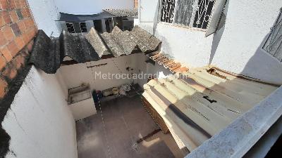 Casa de 4 alcobas en venta en Molinos Altos, Floridablanca, 260 m² · foto 16 de 20