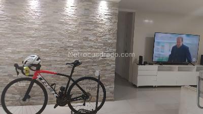 Apartamento de 3 alcobas en venta en Versalles, Floridablanca, 100 m² · foto 3 de 16