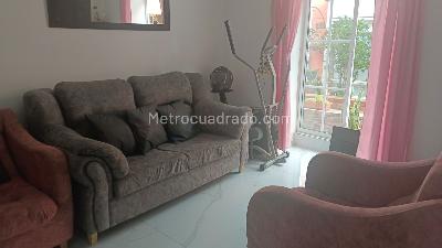 Casa de 3 alcobas en venta en Mutis, Bucaramanga, 96 m² · foto 2 de 7