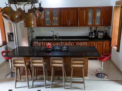 Casa de 5 alcobas en venta en San Simon De La Pradera, Floridablanca, 523 m² · foto 5 de 14