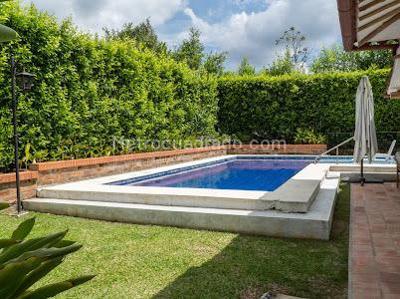 Casa de 5 alcobas en venta en San Simon De La Pradera, Floridablanca, 523 m² · foto 11 de 14