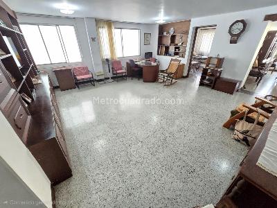 Apartamento de 4 alcobas en venta en Cabecera Del Llano, Bucaramanga, 203 m² · foto 6 de 12
