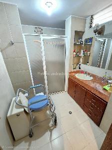 Apartamento de 4 alcobas en venta en Cabecera Del Llano, Bucaramanga, 203 m² · foto 9 de 12