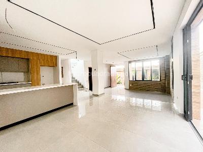 Casa de 5 alcobas en venta en Lagos Del Cacique, Bucaramanga, 486 m² · foto 3 de 20