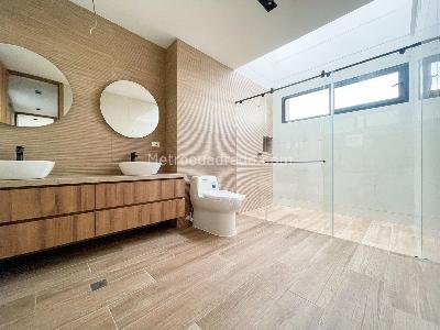 Casa de 5 alcobas en venta en Lagos Del Cacique, Bucaramanga, 486 m² · foto 19 de 20