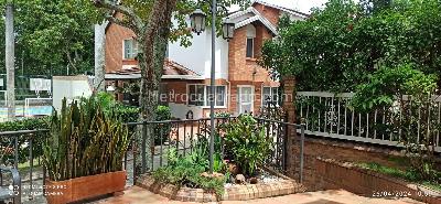 Casa de 4 alcobas en venta en Floridablanca, Bucaramanga, 377 m² · foto 14 de 16