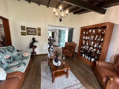 Casa de 5 alcobas en venta en Lagos Del Cacique, Bucaramanga, 240 m² · foto 6 de 20