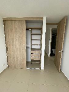 Apartamento de 3 alcobas en venta en Altos Del Cacique, Bucaramanga, 94 m² · foto 6 de 20