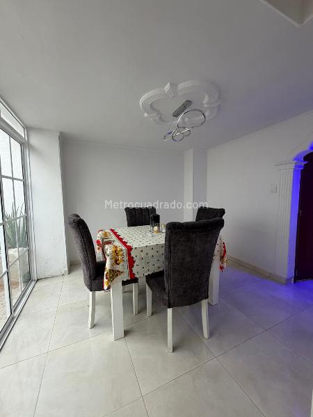 Casa – Bucaramanga, Diamante II, Comuna Provenza - Más