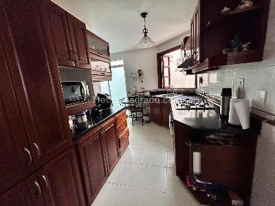 Casa de 3 alcobas en venta en Lagos Del Cacique, Bucaramanga, 219 m² · foto 5 de 20