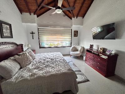 Casa de 3 alcobas en venta en Lagos Del Cacique, Bucaramanga, 219 m² · foto 10 de 20