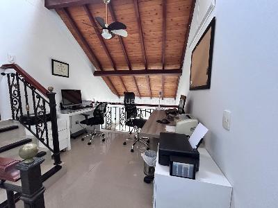 Casa de 3 alcobas en venta en Lagos Del Cacique, Bucaramanga, 219 m² · foto 18 de 20