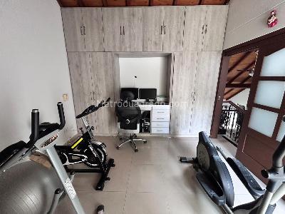 Casa de 3 alcobas en venta en Lagos Del Cacique, Bucaramanga, 219 m² · foto 20 de 20