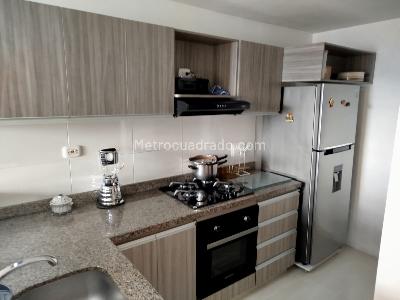 Apartamento de 3 alcobas en venta en Cañaveral, Floridablanca, 72 m² · foto 2 de 10