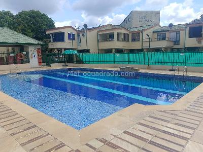 Apartamento de 3 alcobas en venta en Floridablanca, Floridablanca, 85 m² · foto 8 de 14