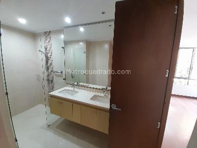 Apartamento de 4 alcobas en venta en Cabecera Del Llano, Bucaramanga, 128 m² · foto 16 de 20