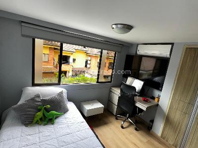 Casa de 5 alcobas en venta en Cañaveral, Floridablanca, 227 m² · foto 4 de 9