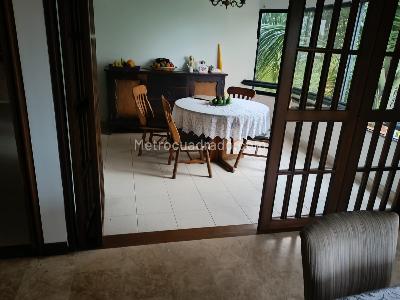 Apartamento de 4 alcobas en venta en Cabecera Del Llano, Bucaramanga, 235 m² · foto 3 de 10