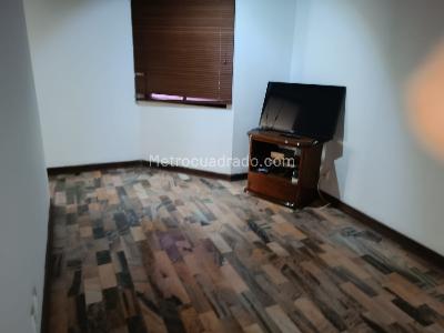 Apartamento de 4 alcobas en venta en Cabecera Del Llano, Bucaramanga, 235 m² · foto 7 de 10