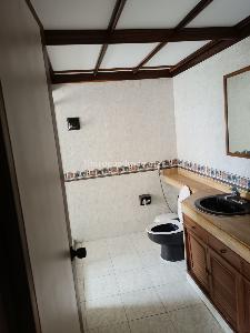 Apartamento de 4 alcobas en venta en Cabecera Del Llano, Bucaramanga, 235 m² · foto 9 de 10