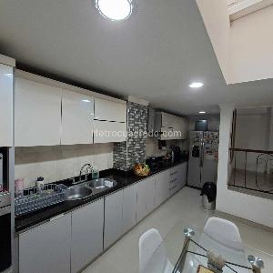 Casa de 4 alcobas en venta en La Victoria, Bucaramanga, 174 m² · foto 2 de 20