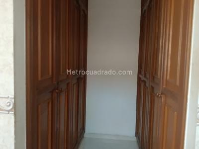 Casa de 4 alcobas en venta en La Riviera, Floridablanca, 144 m² · foto 6 de 11