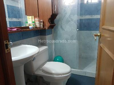 Casa de 4 alcobas en venta en La Riviera, Floridablanca, 144 m² · foto 9 de 11