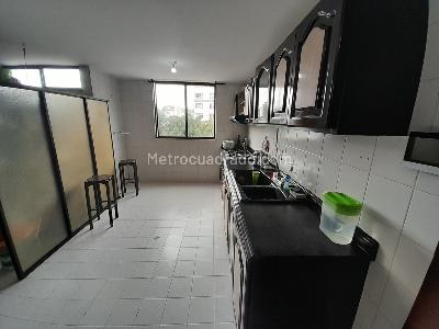 Apartamento de 5 alcobas en venta en Conucos, Bucaramanga, 191 m² · foto 3 de 20