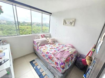 Apartamento de 3 alcobas en venta en Cañaveral, Floridablanca, 77 m² · foto 6 de 11