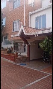 Casa de 5 alcobas en venta en El Bosque, Floridablanca, 125 m² · foto 3 de 12