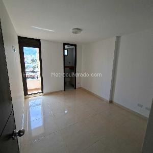 Apartamento de 3 alcobas en venta en Mejoras Publicas, Bucaramanga, 80 m² · foto 2 de 10