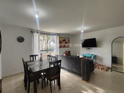 Apartamento de 3 alcobas en venta en Alarcon, Bucaramanga, 90 m² · foto 2 de 11
