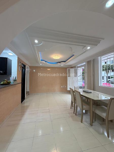 Casa – Bucaramanga, Provenza, Comuna Provenza - Más