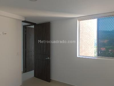Apartamento de 3 alcobas en venta en Anillo Vial, Floridablanca, 85 m² · foto 2 de 20