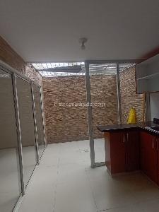 Casa de 3 alcobas en venta en Anillo Vial, Floridablanca, 111 m² · foto 3 de 10